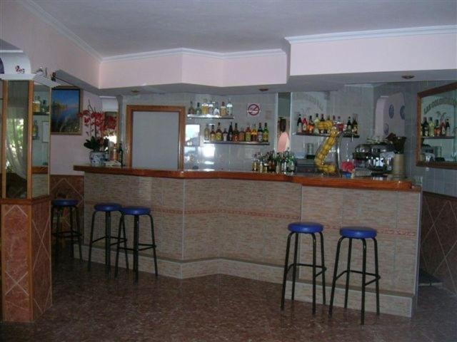 Pension Las Tres Golondrinas Es Figueral Exterior photo